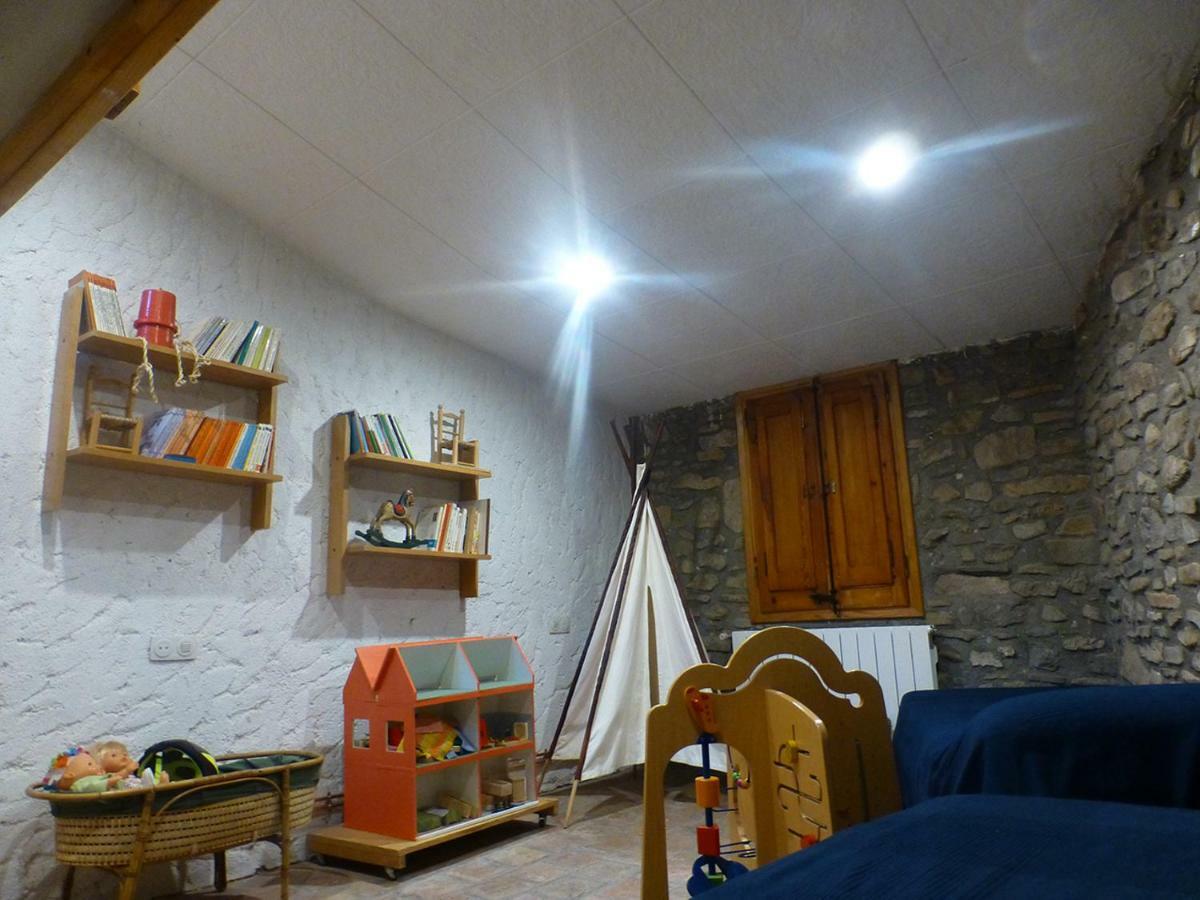 Apartamento Rural Con Encanto Can Salvador Borreda Exterior photo